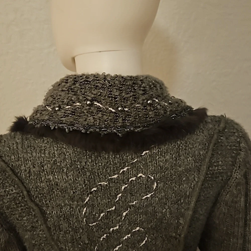 VTG FORLA PARIS 1990s Wool Fur Trim Rosette Longline Sweater Cardigan